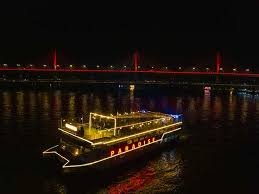 Day 4: Leisure and Dinner Crusie Day 4: Leisure and Dinner Crusie